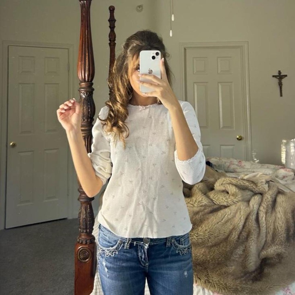 Vintage white coquette floral henley top